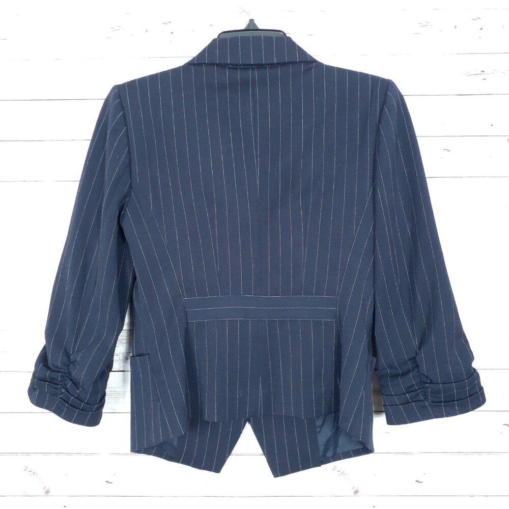 Express Womens Cropped Blazer Size 6 Navy Pinstripe Ruched Sleeve Pockets 854 - Picture 4 of 6